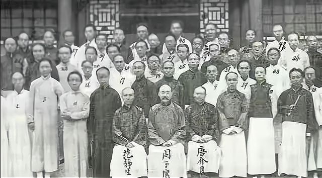 1900年的八个国家维护其“正当”权益为由